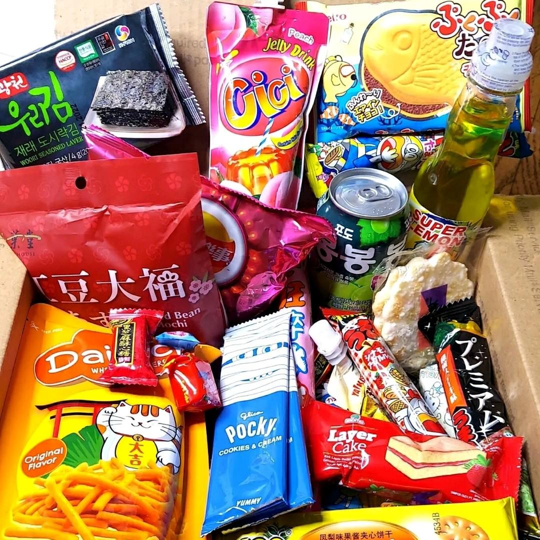 Mega Asian Snack Box