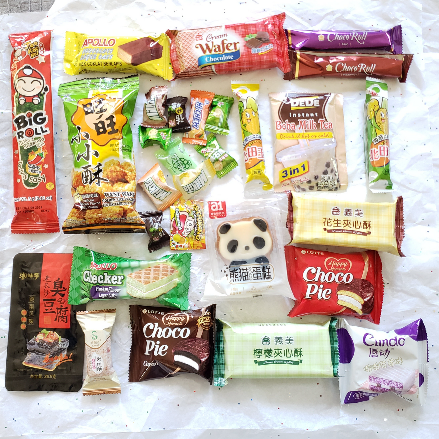 (TIKTOK LIVE) Asian Assorted Snack and Candy Box