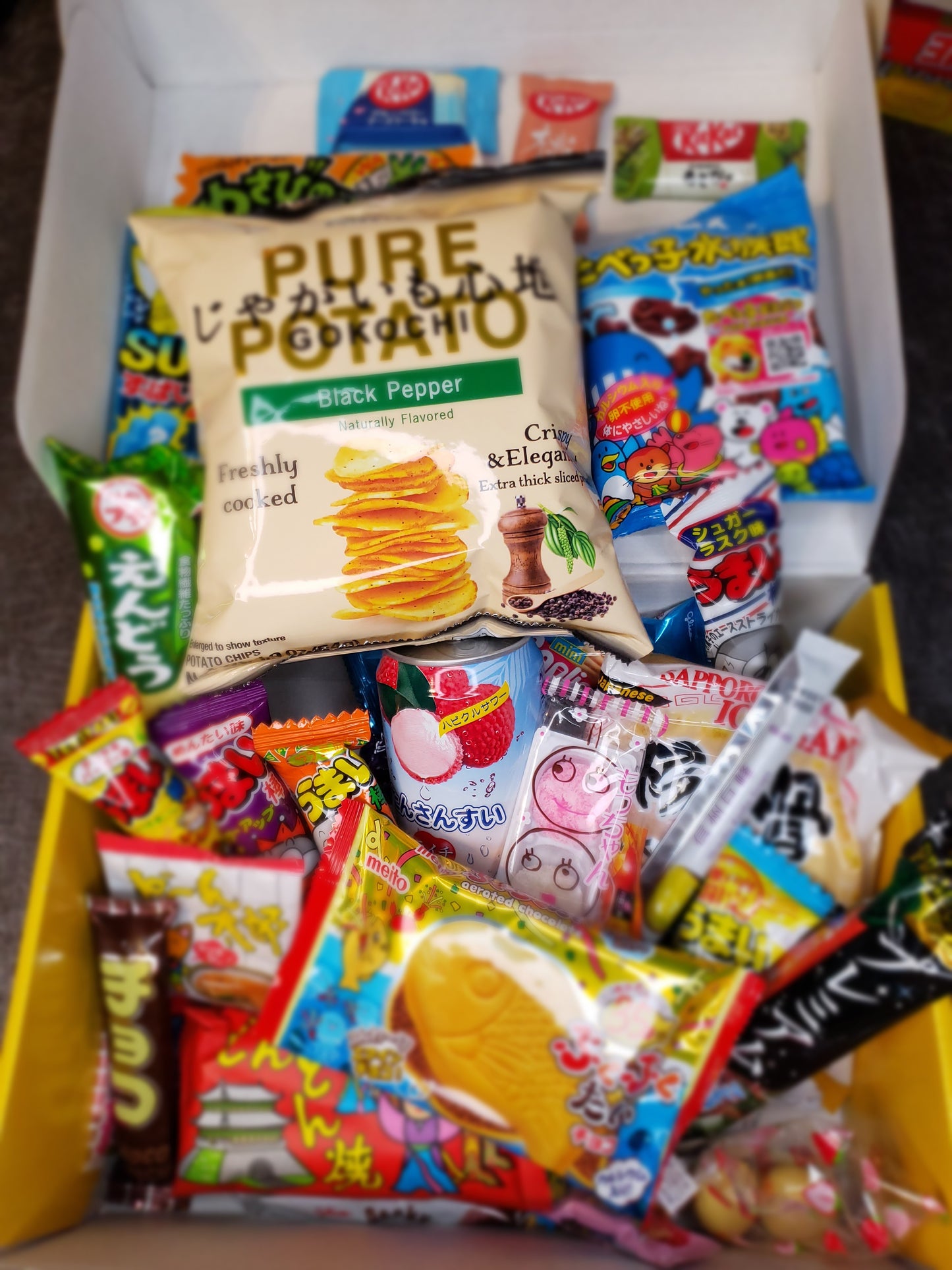 Authentic JAPANESE Snack, Ramen, Drink, and Candy Box